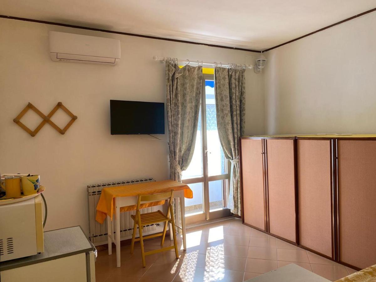 Pousada Copacabana Praia - AFFITTACAMERE - Casa Vacanza a Porto SantʼElpidio Exterior foto